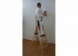 Euroline Holz Stufenstehleiter mit Comfort-Stufen mit Werkzeugablage 2x5 Stufen